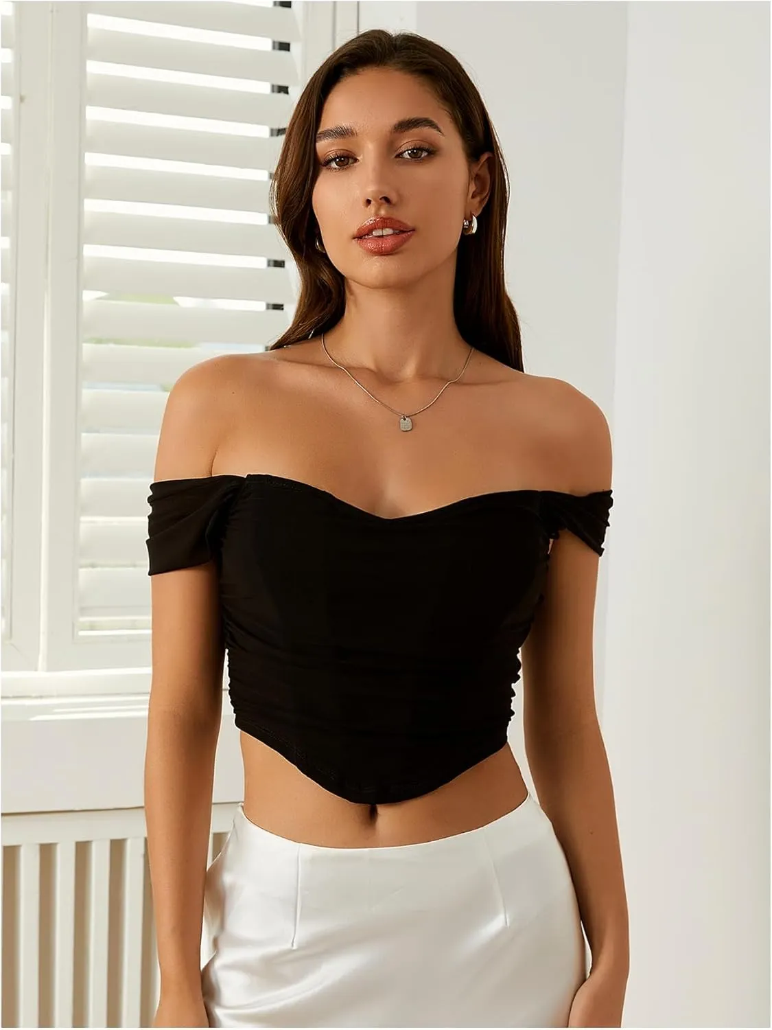 Floerns Women's Off Shoulder Short Sleeve Asymmetrical Hem Ruched Corset Crop Top